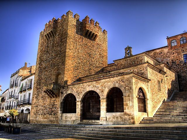 La trampa del tarot en Cáceres y los gabinetes